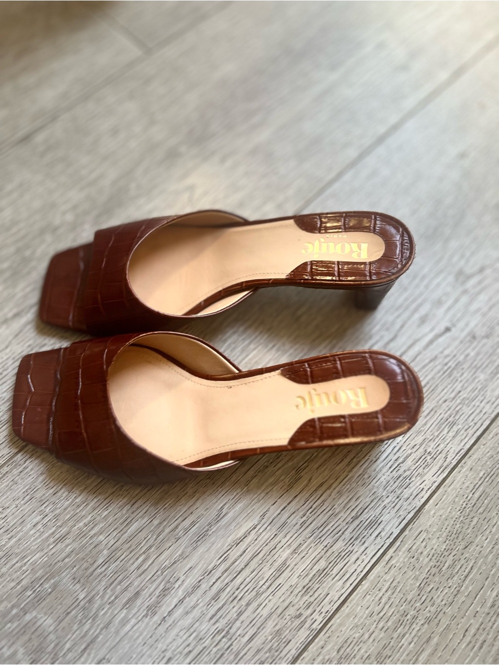 Rouje Paris Women's Brown Croc-Embossed square toe -Mid Heel Mules - Picture 4 of 8